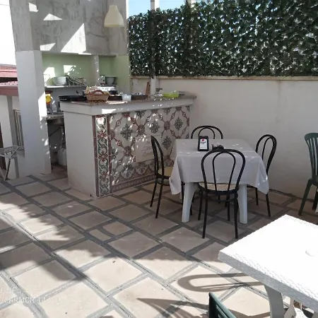 L'antica Dimora ...e Dei Mestieri לינה וארוחת בוקר